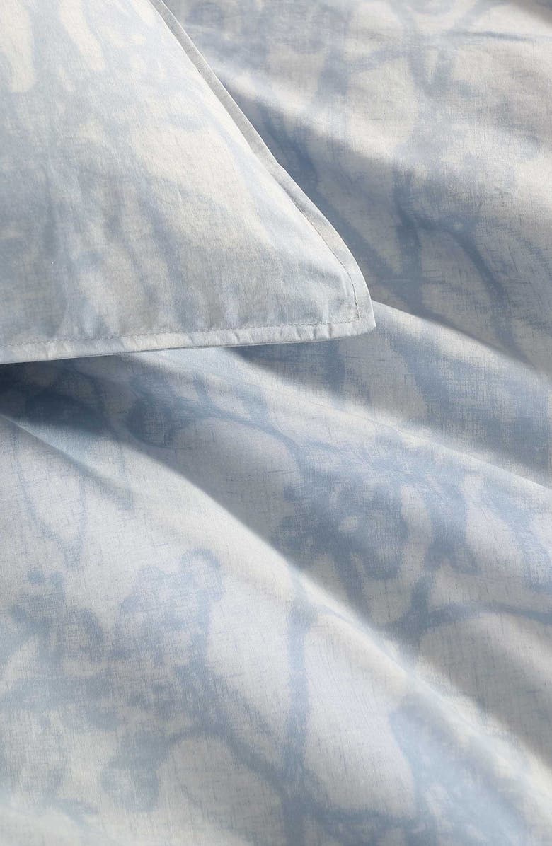 Calvin Klein Bayberry 200 Thread Count Cotton Duvet Cover & Shams Set, Alternate, color, Light / Medium Blue