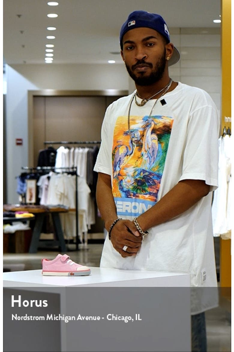 Stevie II Sneaker video