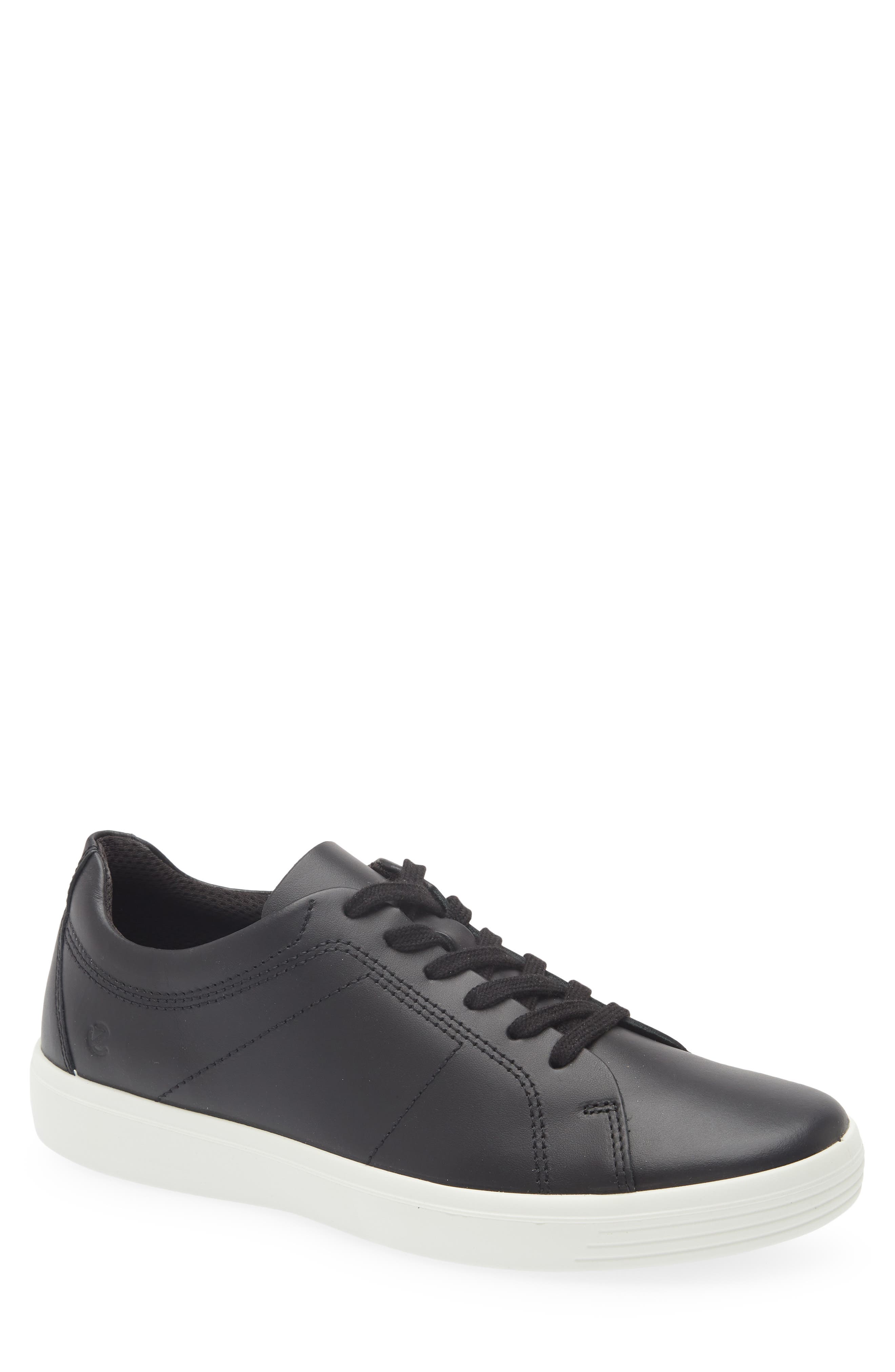 ECCO Classic Low Top Sneaker