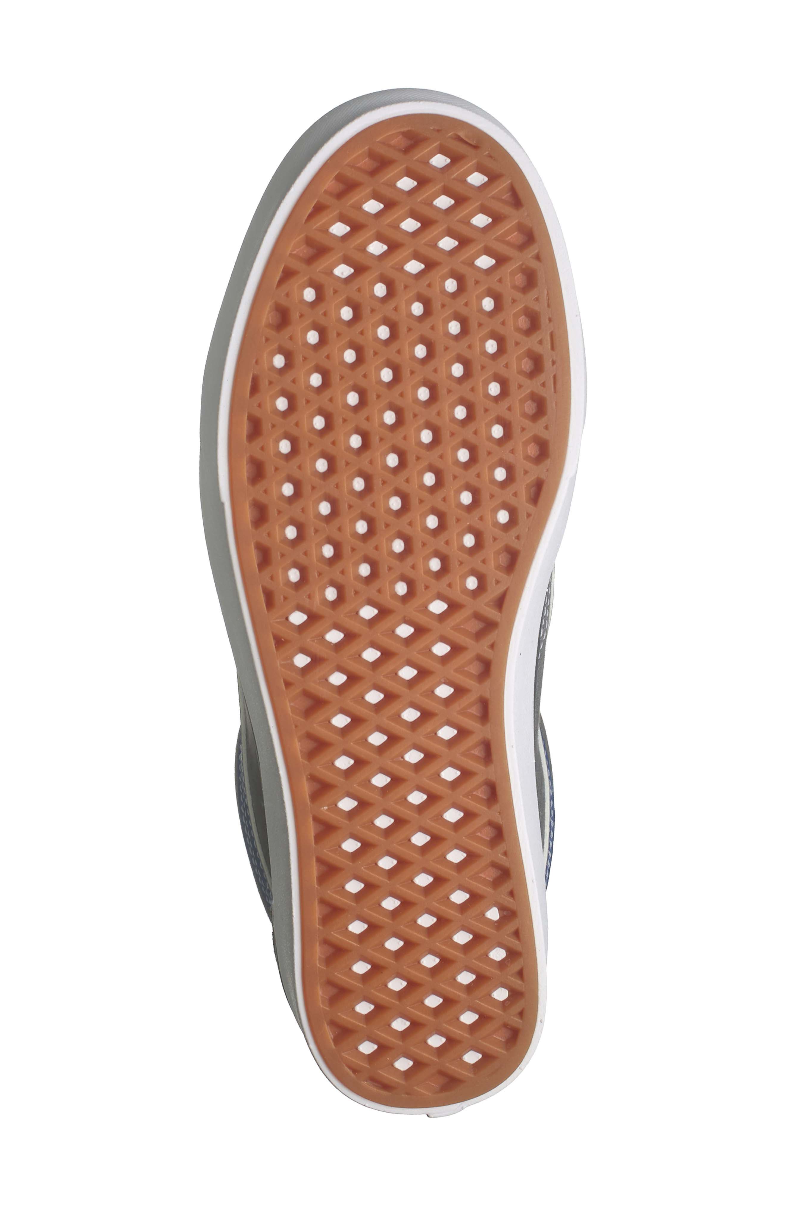 Comfycush Old Skool Sneaker, Alternate, color, TRI-TONE