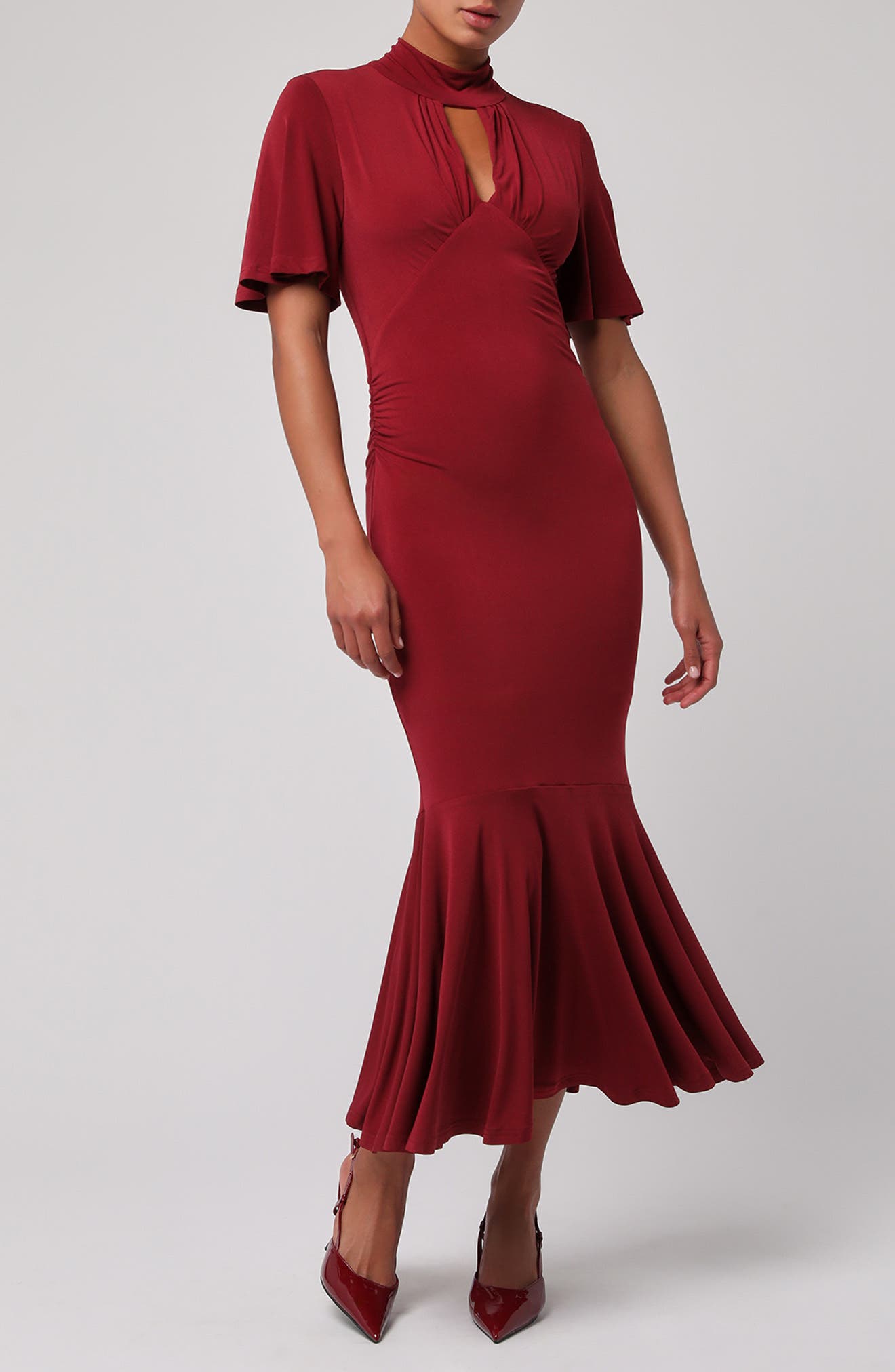 Delilah Short Sleeve Mermaid Dress