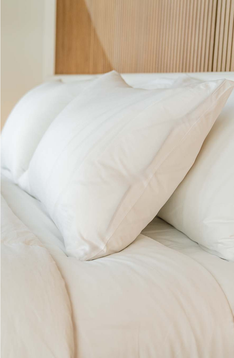 FluffCo | Hotel Comfort Down Feather Pillow, Alternate, color, King / Firm Fluff