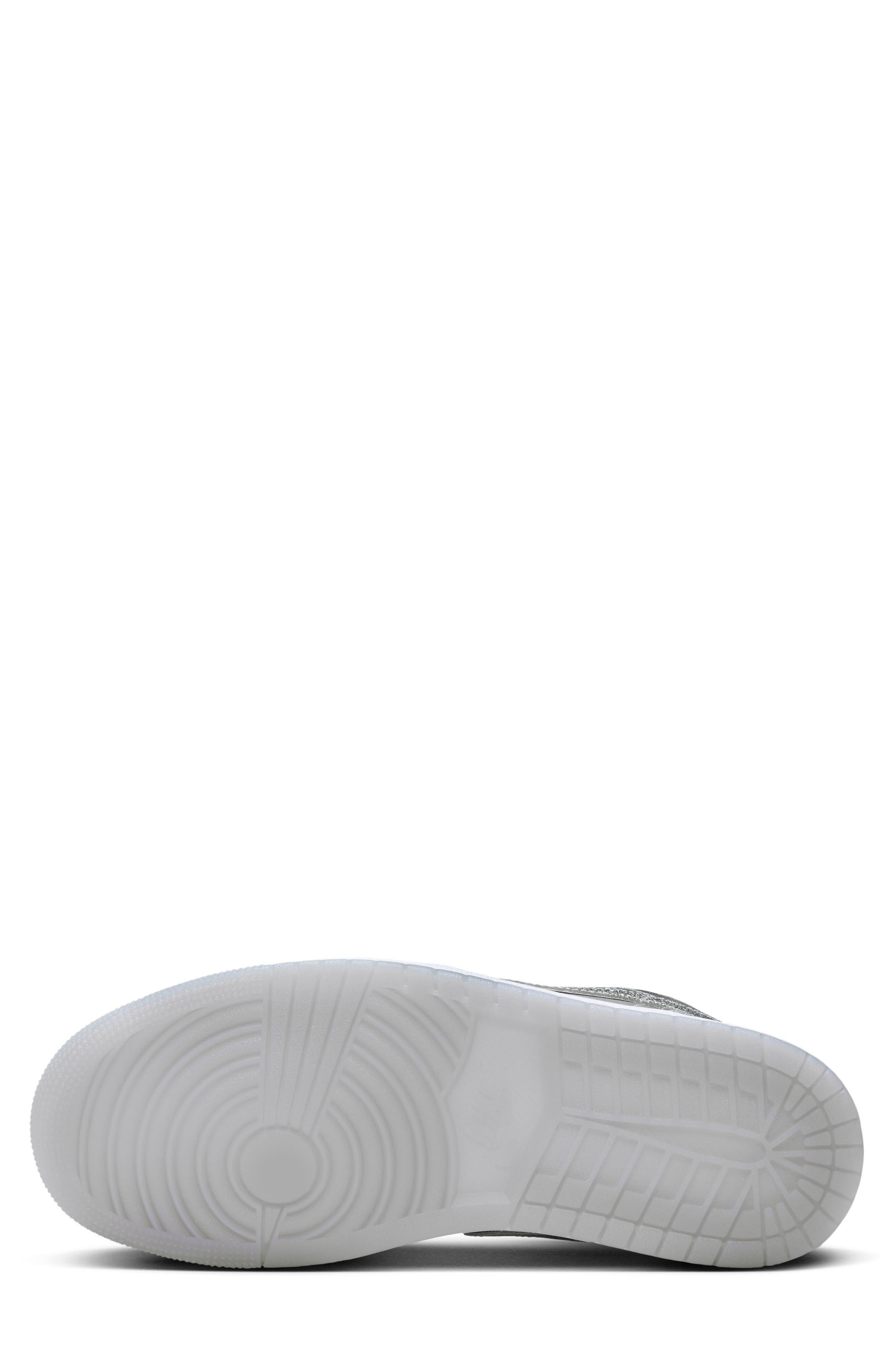 Jordan Air Jordan 1 Low SE Basketball Sneaker, Alternate, color, 