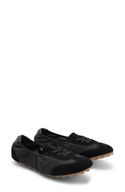 Low Top Sneaker