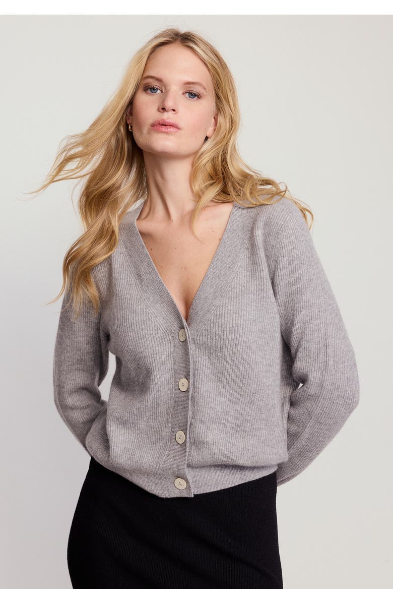 The Shirt by Rochelle Behrens The Cashmere V-Neck Sweater, Alternate, color, Heather Grey