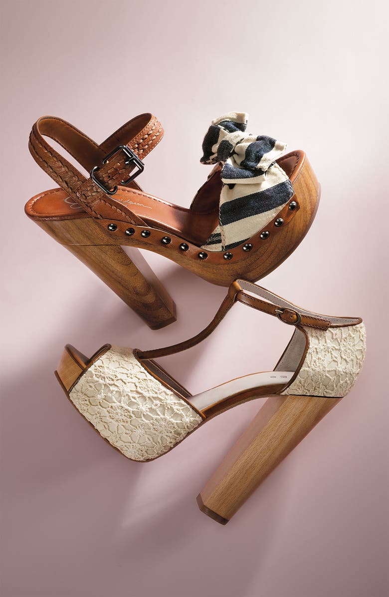 Hinge <sup>®</sup> 'Asher' T-Strap Sandal, Alternate, color,