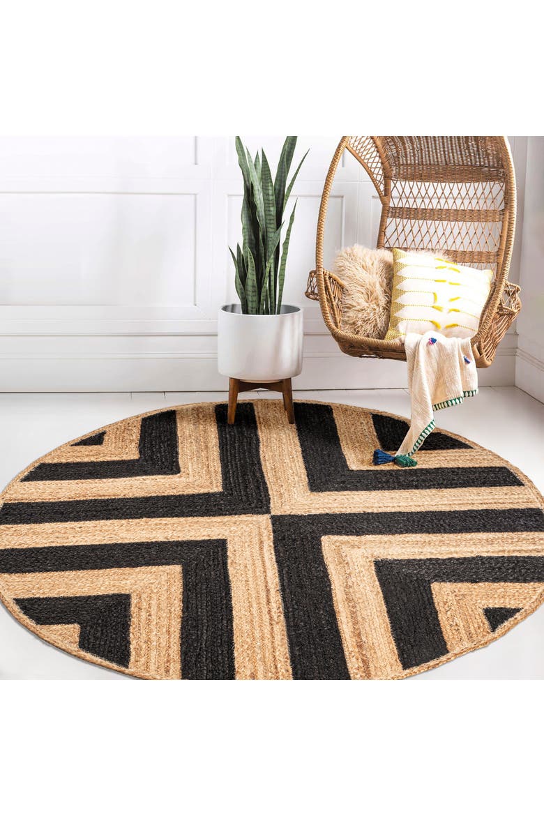 Piper Two-Tone Chevron Round Jute Round Area Rug, Alternate, color, Black/Natural