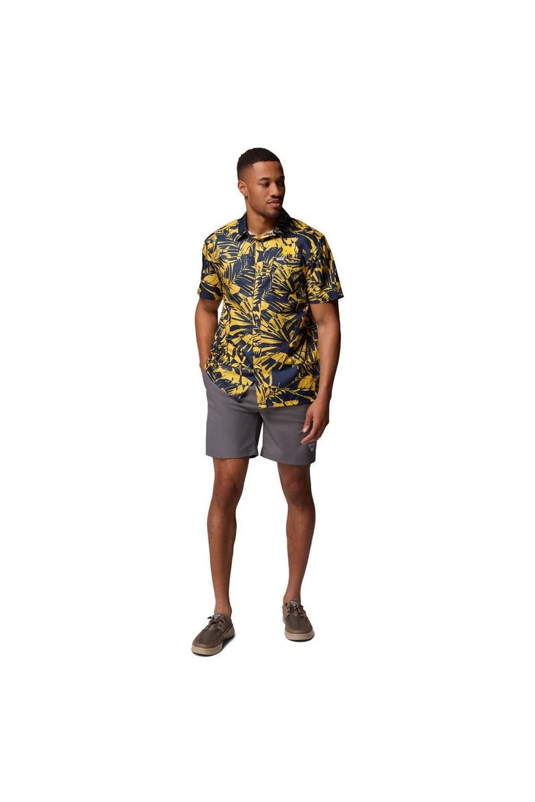 Men's Columbia Navy Michigan Wolverines Super Slack Tide Omni-Wick Button-Up Shirt, Alternate, color, Navy