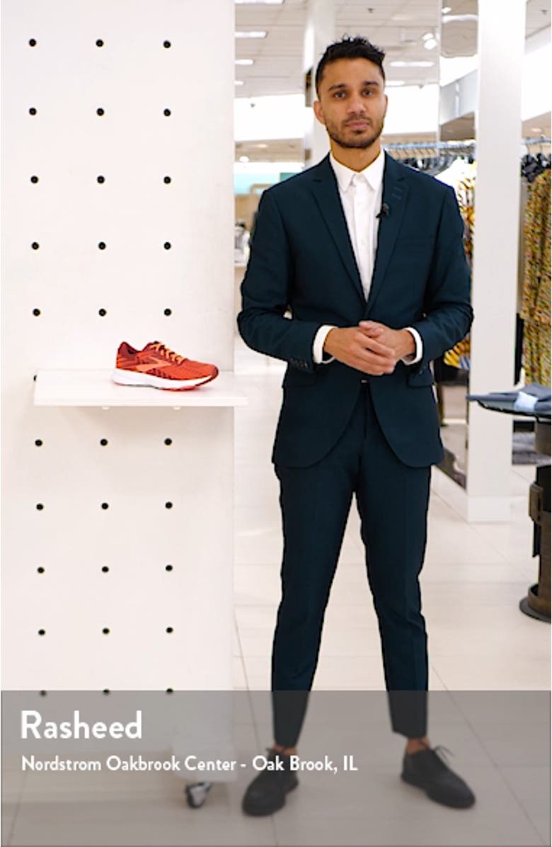 Launch 6 Running Shoe, sales video thumbnail