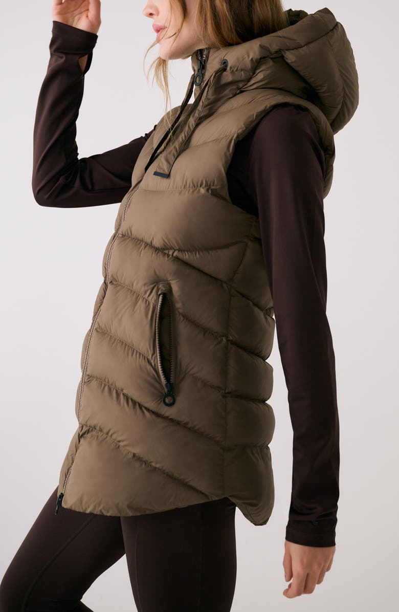 Lole Transition Water Repellent Hooded Quilted Vest, Alternate, color, Mocha