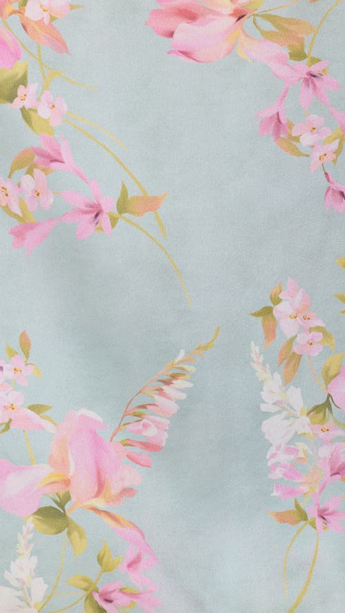 The Cat's Pajamas Silk Pajama Set In Multi