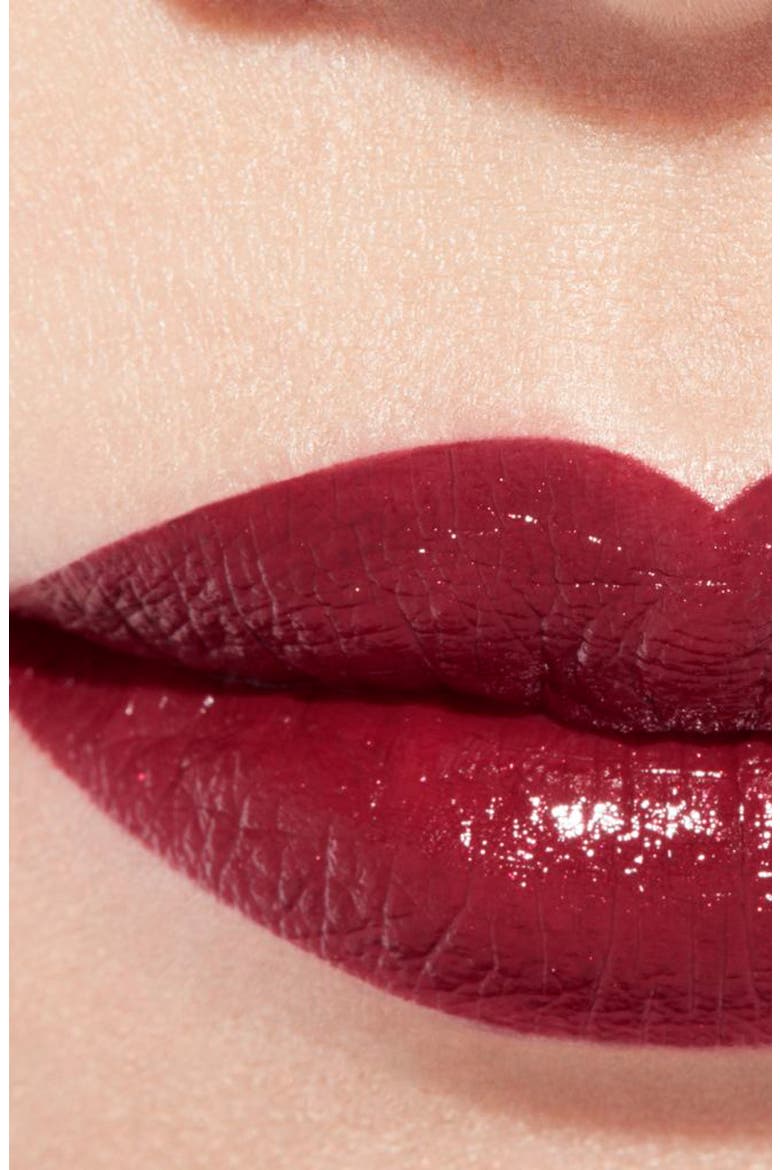 LES CHAÎNES DE CHANEL ROUGE ALLURE 
Luminous Intense Lip Color, Alternate, color, 137 POURPRE D OR