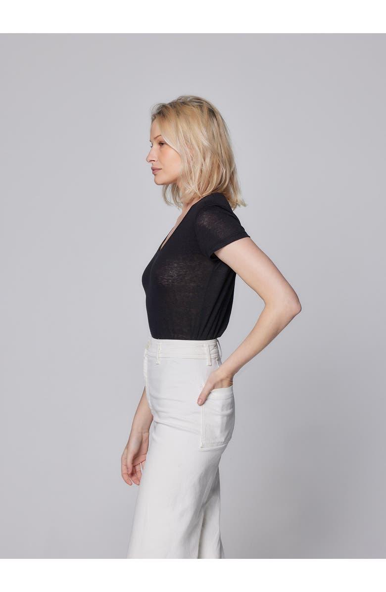 Majestic Filatures Stretch Linen Short Sleeve V-Neck T-Shirt, Alternate, color, Noir