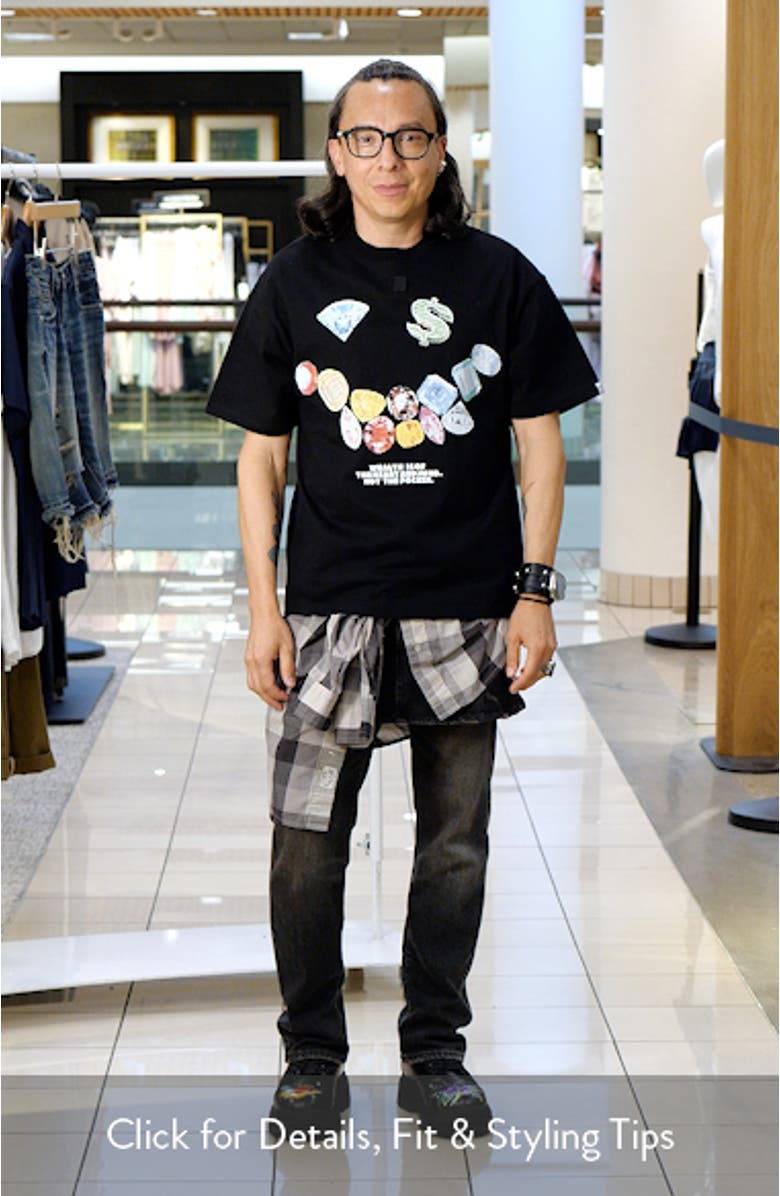 Smiles Graphic T-Shirt, sales video thumbnail