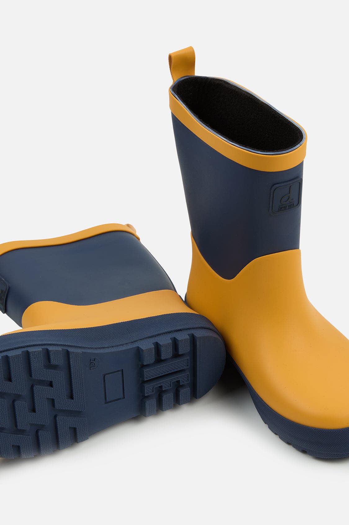 Two-Tone Pull-On Treaded Sole Rain Boots, Alternate, color, Yellow