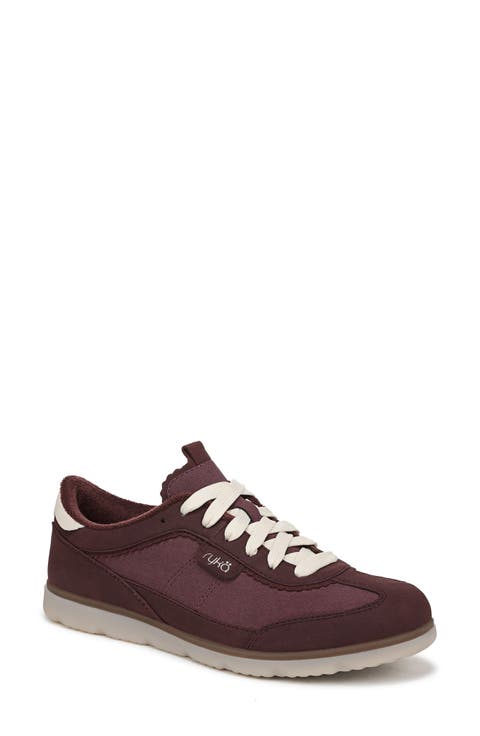 Effortless Low Top Sneaker (Women)