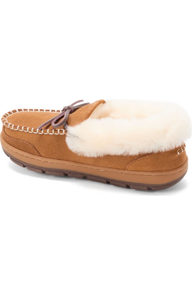 DEARFOAMS Fireside Gladstone Genuine Shearling Moccasin with Stitching, Alternate, color, Chestnut