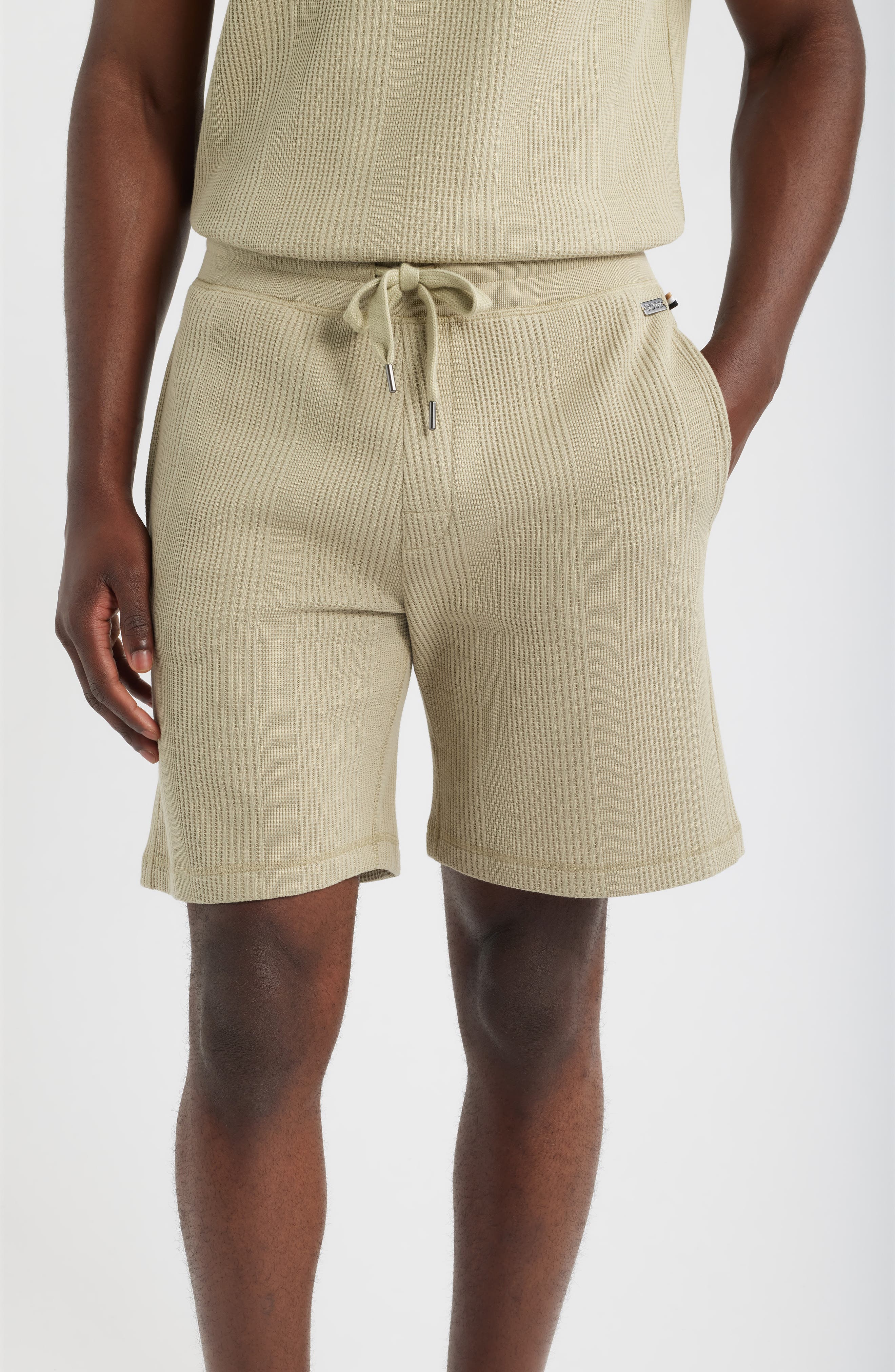 LIGHT/ PASTEL GREEN