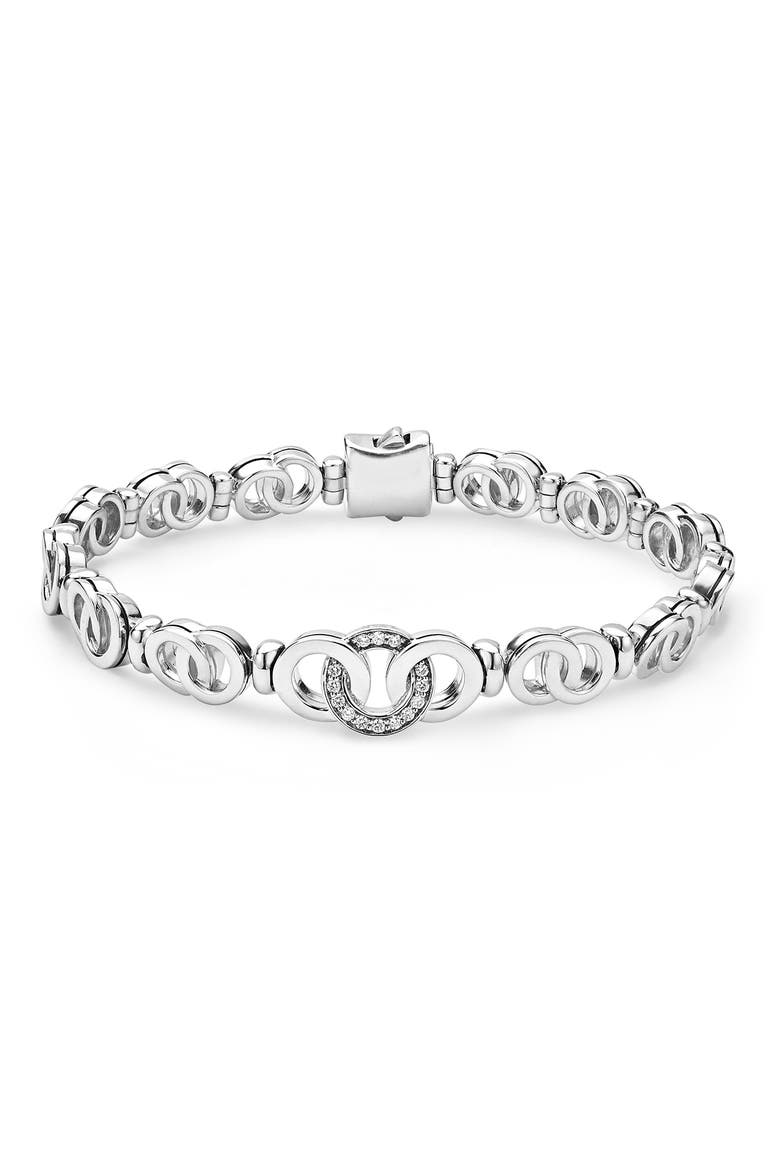 Signature Caviar Interlocking Diamond Taper Link Bracelet video