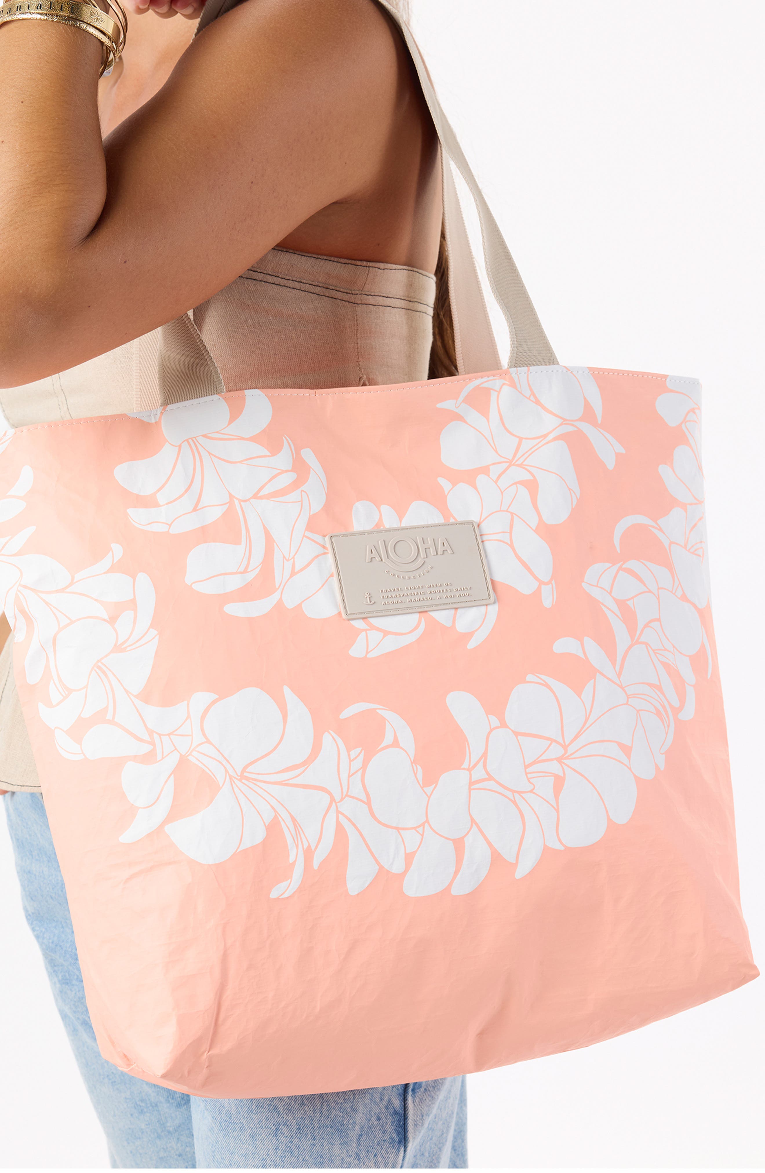 Aloha Collection Day Tripper Plumeria Lei Water Resistant Tote, Alternate, color, Peachy