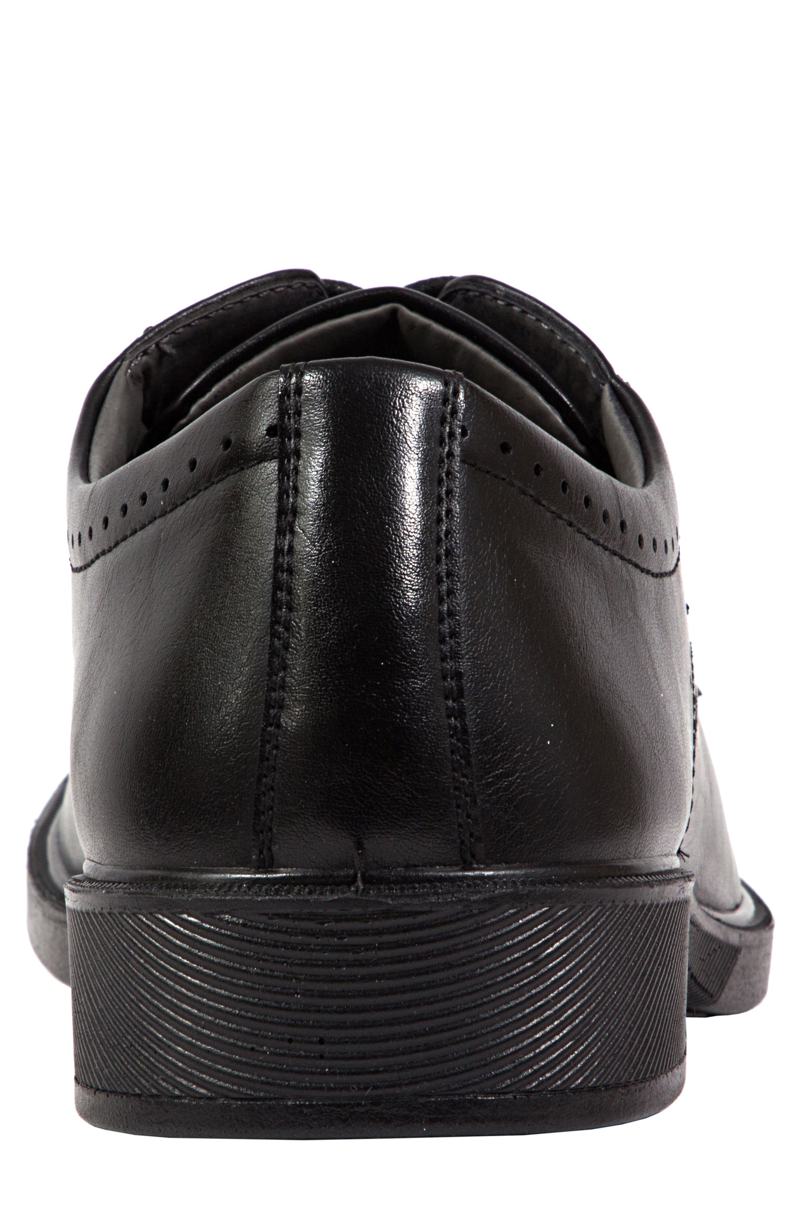 Metro Derby - Wide Width Available