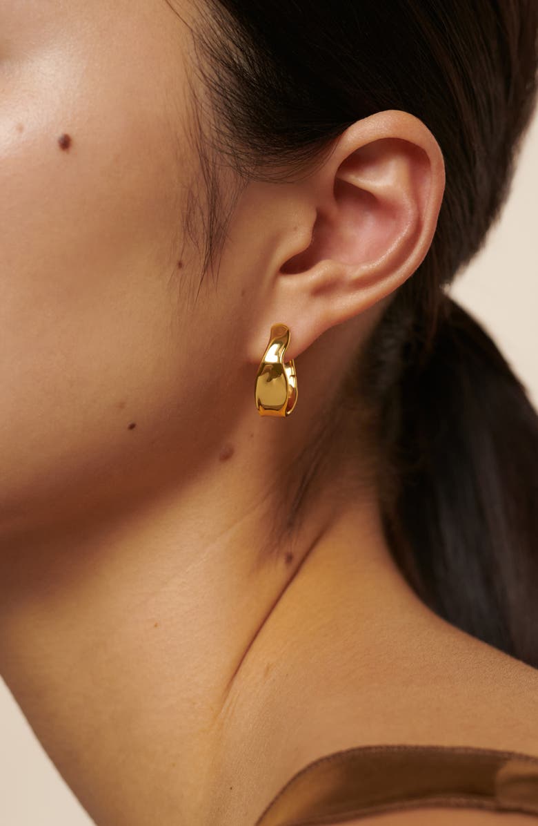 Monica Vinader The Wave Medium Hoop Earrings, Alternate, color, Yellow Gold