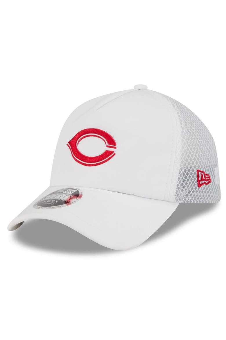 Men's New Era White Cincinnati Reds 2026 Batting Practice Apex 9FORTY Adjustable Trucker Hat, Main, color, White