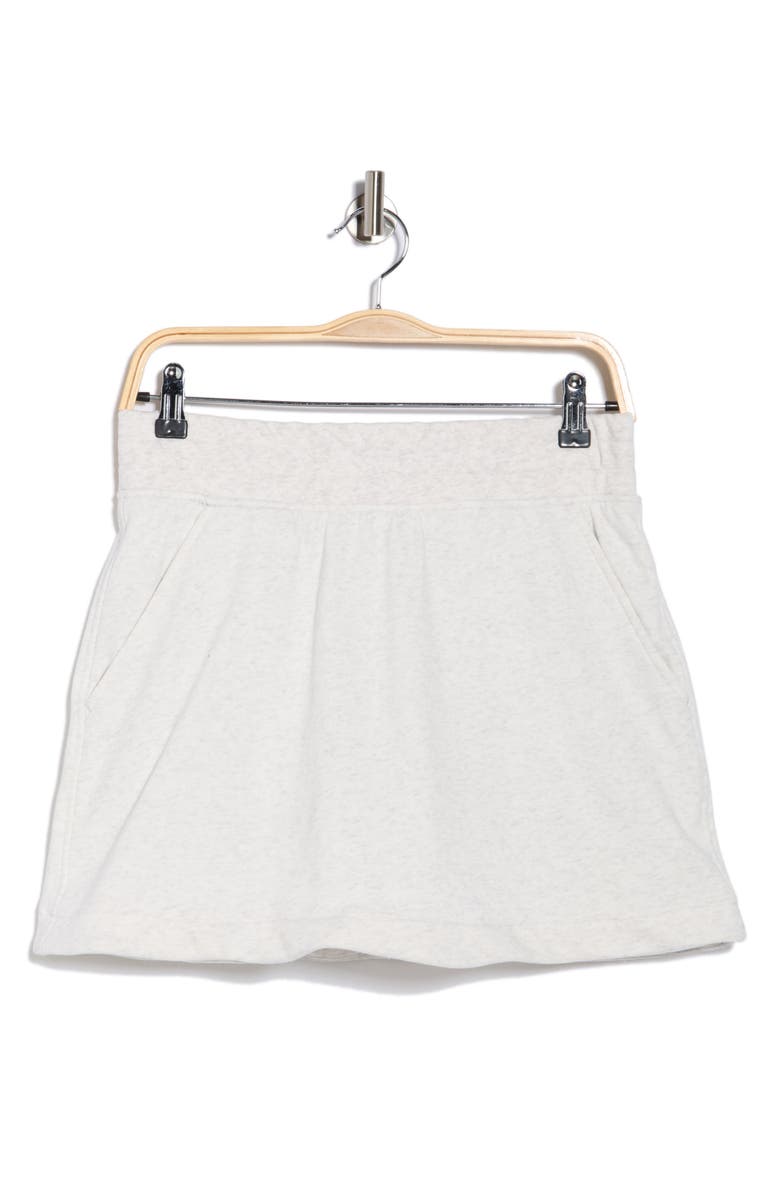 YOGALICIOUS Zuri High-Low Fleece Skirt, Alternate, color, Heather Light Grey