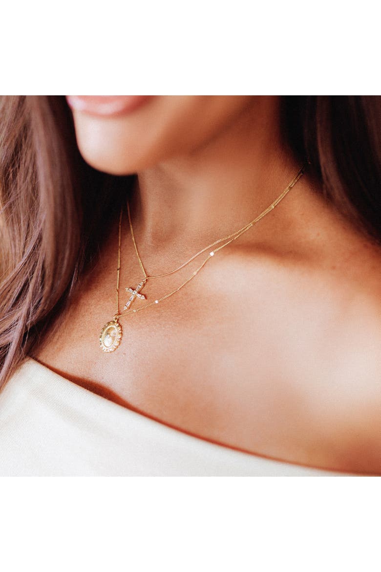 xSarah & Hollie Passport Necklace Set of 2, Alternate, color, Gold
