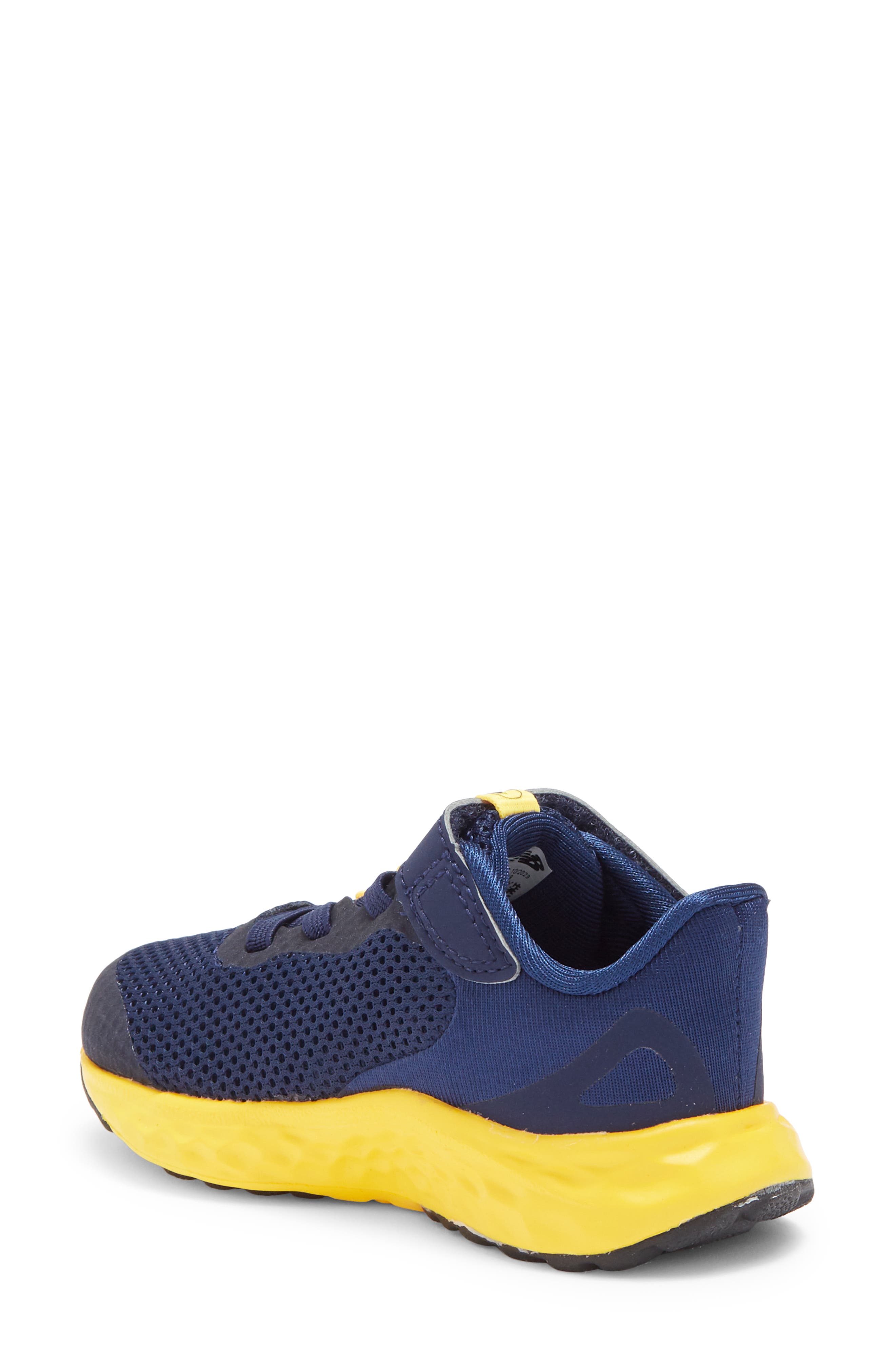 New Balance Kids' Ari Sneaker, Alternate, color, 