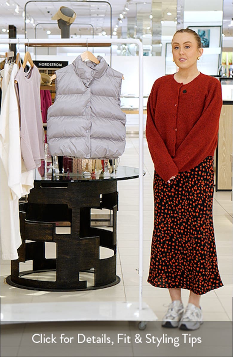 Cropped Puffer Vest, sales video thumbnail