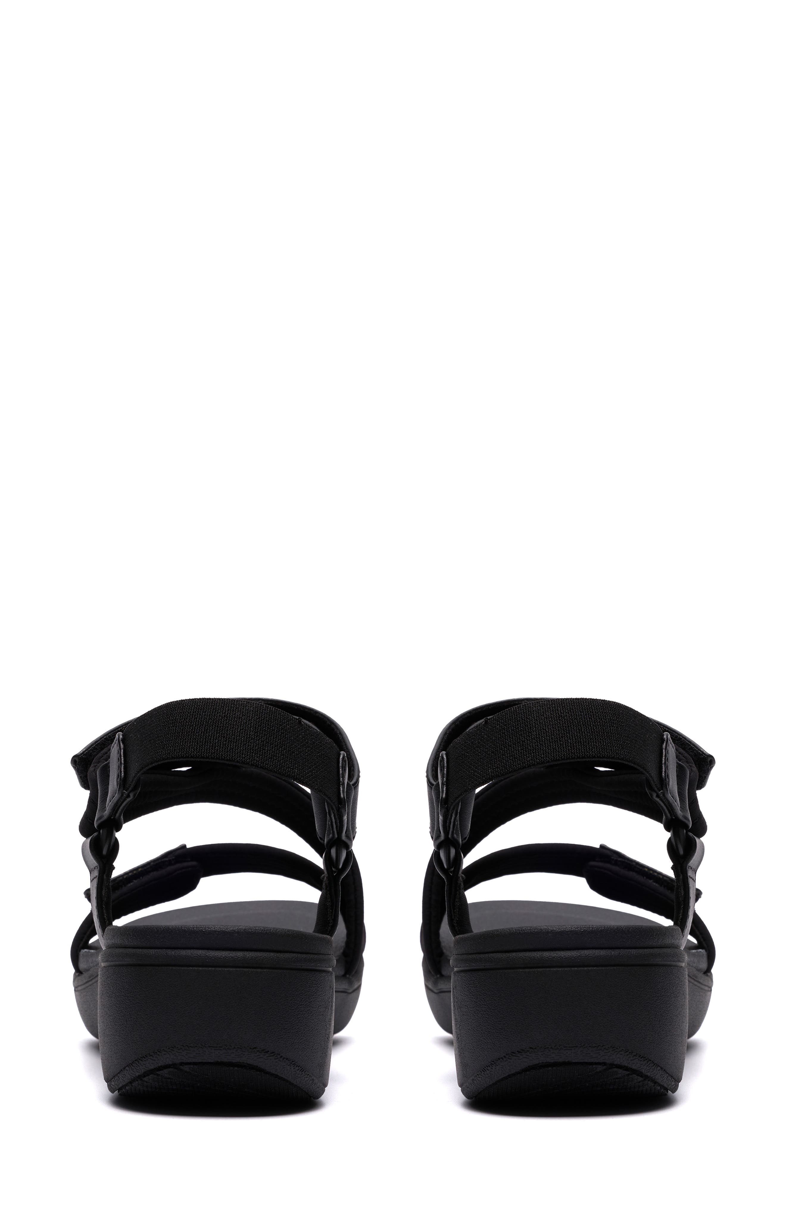 Clarks<sup>®</sup> Breeze Rae Sun Sandal, Alternate, color, Black