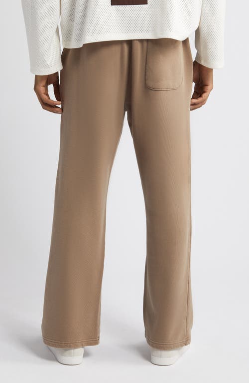 Elwood Core Cotton Straight Leg Sweatpants In Brown