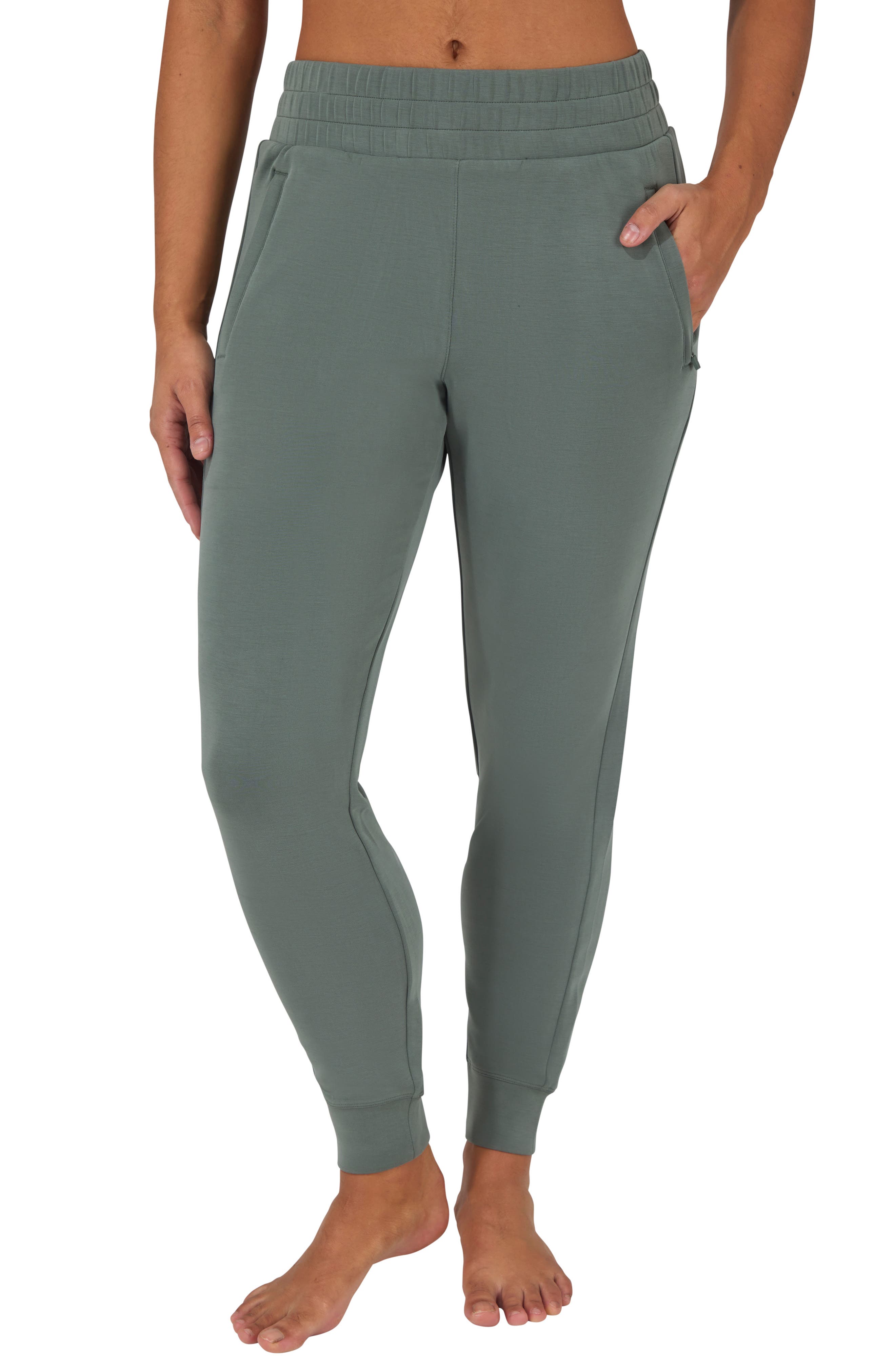 YOGALICIOUS SoftLite District Sandwashed Joggers
