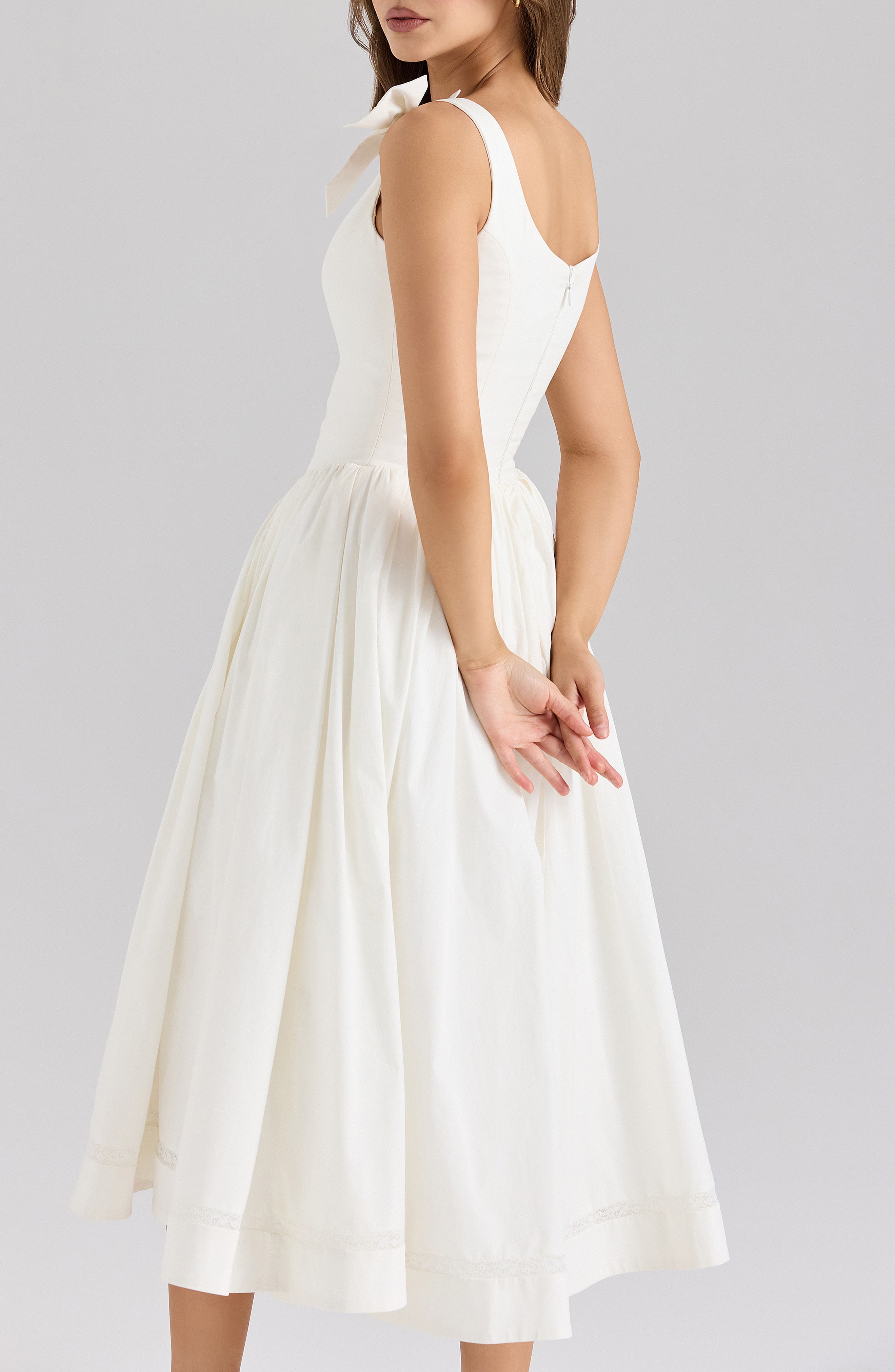boho maxi wedding dress Ivory Lace Deep V-Neck Western with Slit Size:7.5 US Women (4.5 AU/UK) extended:56544 neckline enhance both allure Shaya Asymmetric Scarf-Detail Midaxi