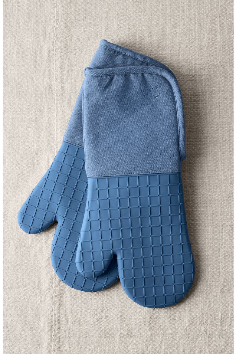 Silicone Oven Mitt Set video