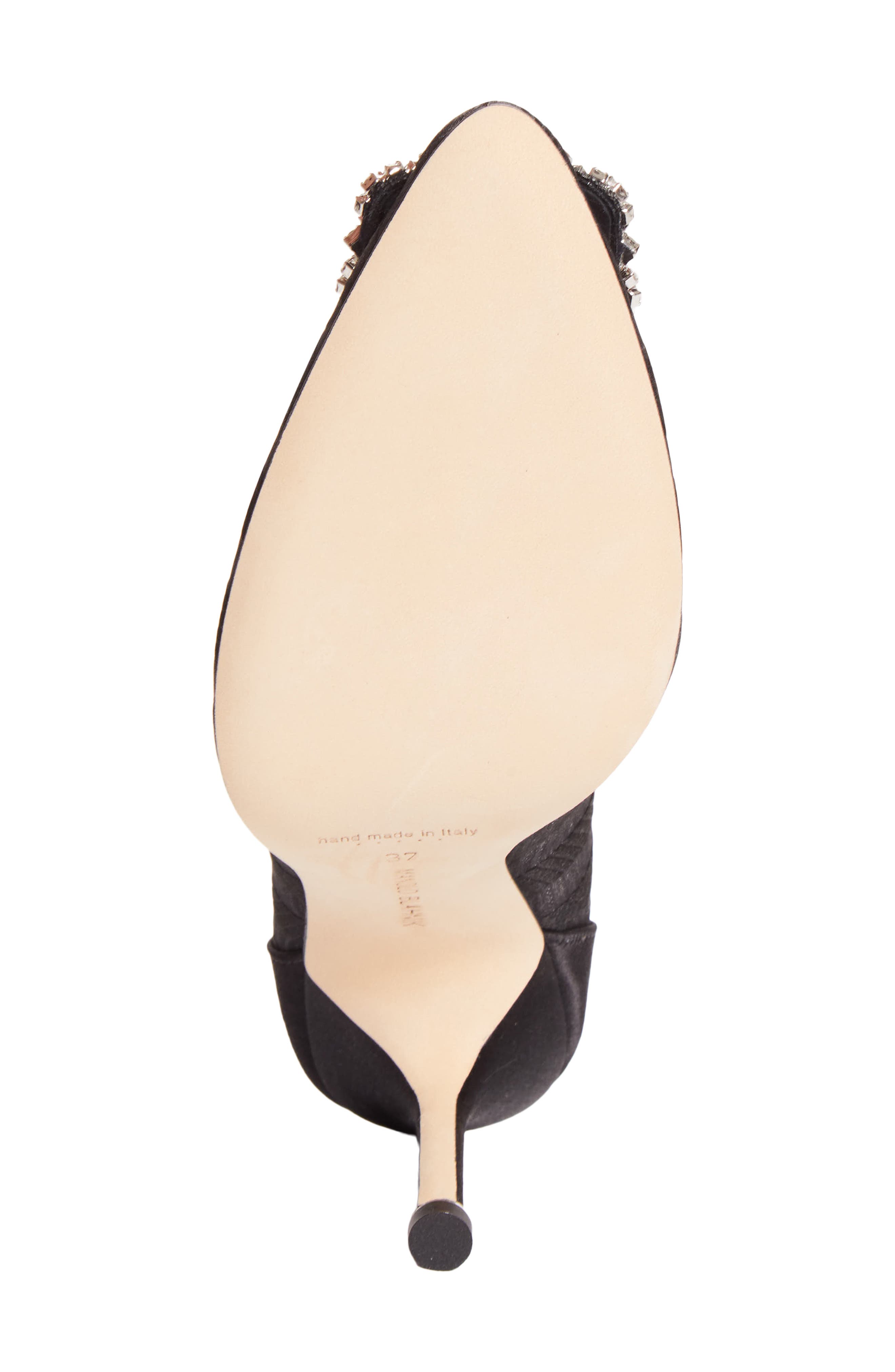 Manolo Blahnik Hangisila Pump, Alternate, color, Ywov 979R/Black