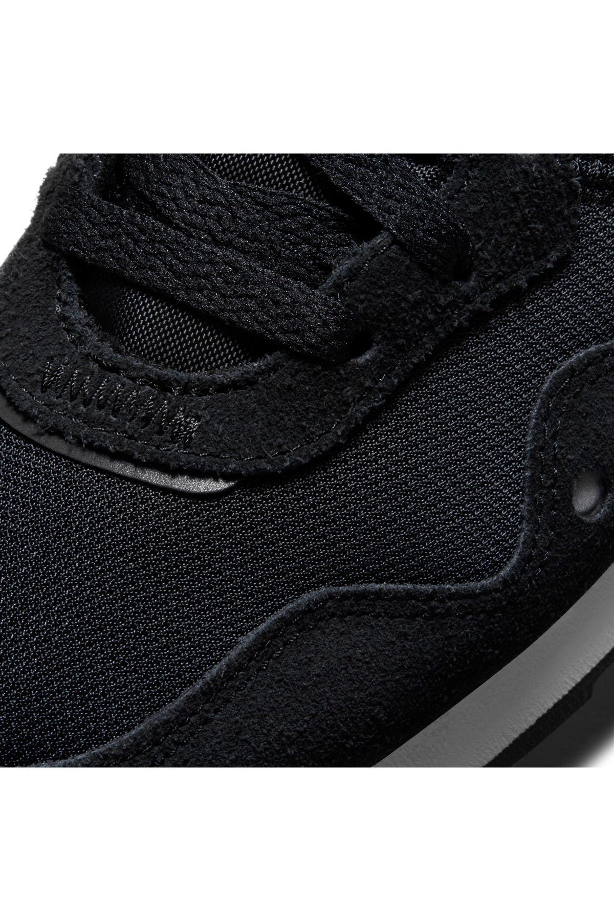 Nike Venture Running Shoe, Alternate, color, 