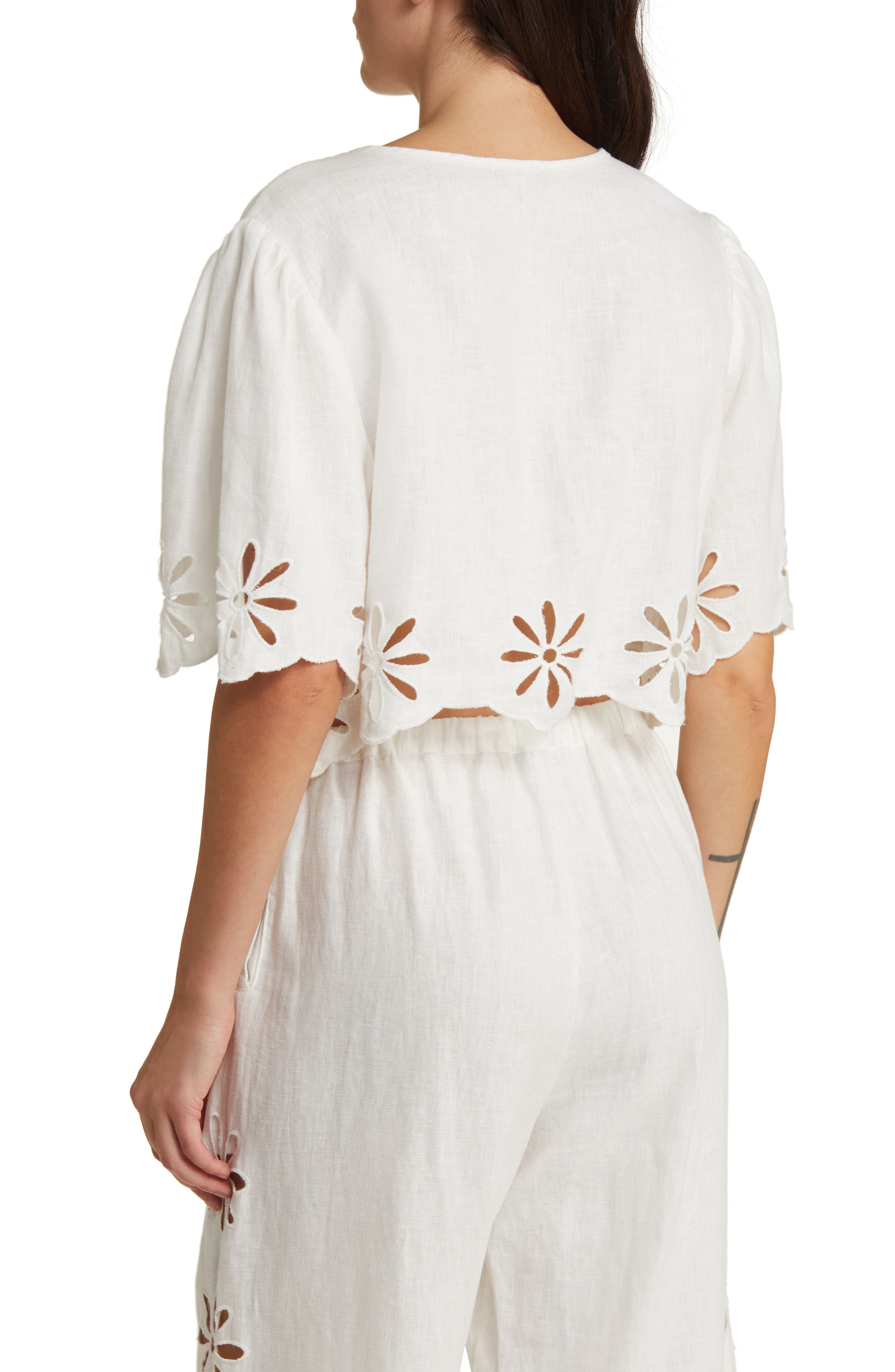 Pari Eyelet Tie Front Linen Crop Top - image 2