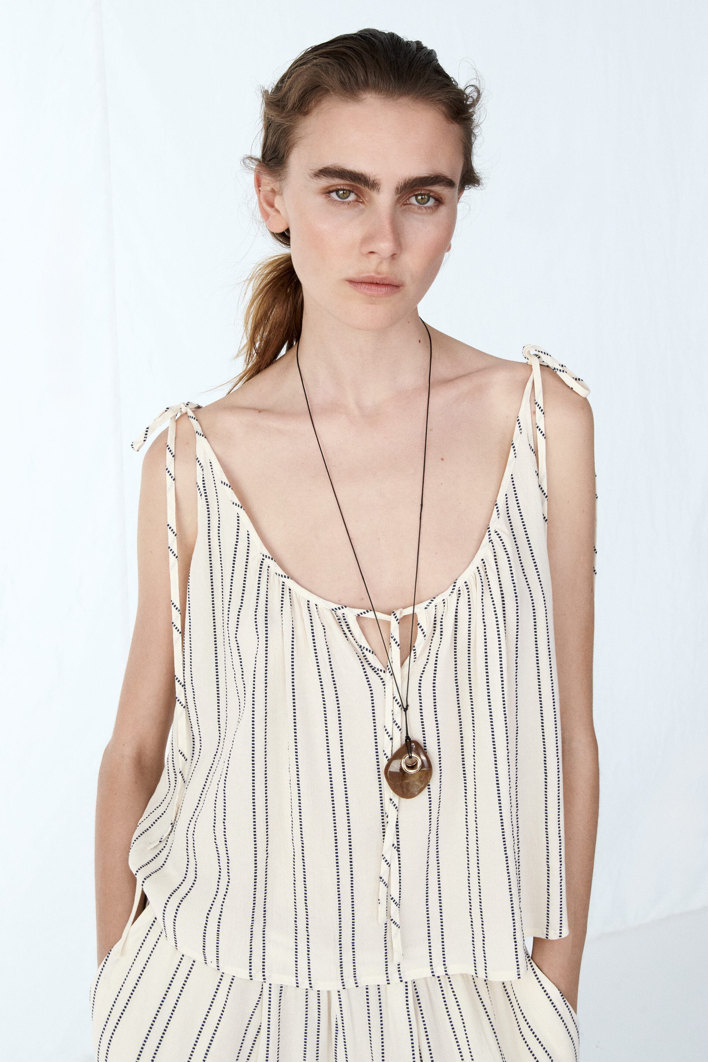 selected Light beige/striped