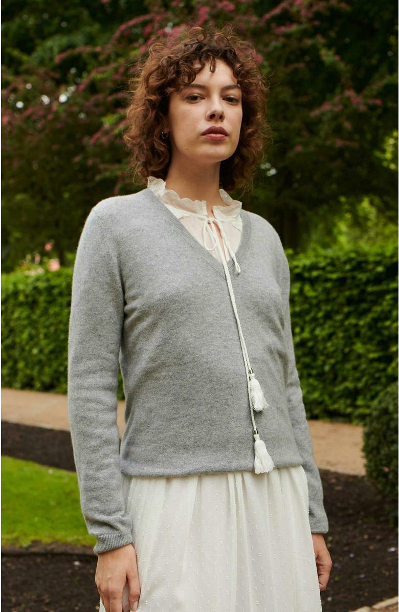 Gobi Cashmere Essential Cashmere V-Neck Sweater, Alternate, color, Vapor Blue