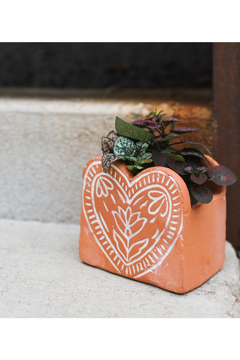 Vasanta Heart Planter with Drainage, Alternate, color, Terracotta