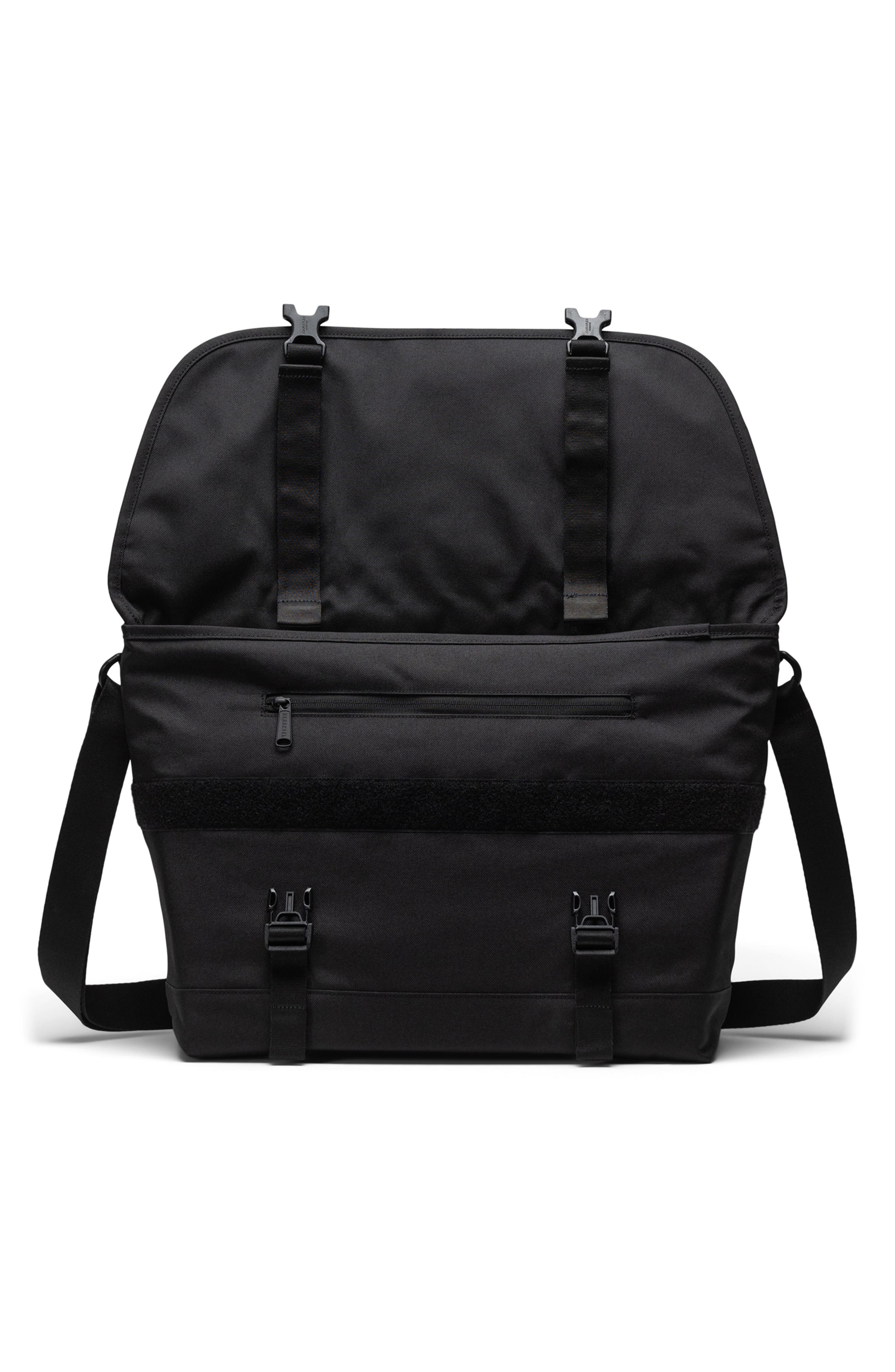 Herschel Supply Co. Cove Messenger Bag, Alternate, color, Tonal Black