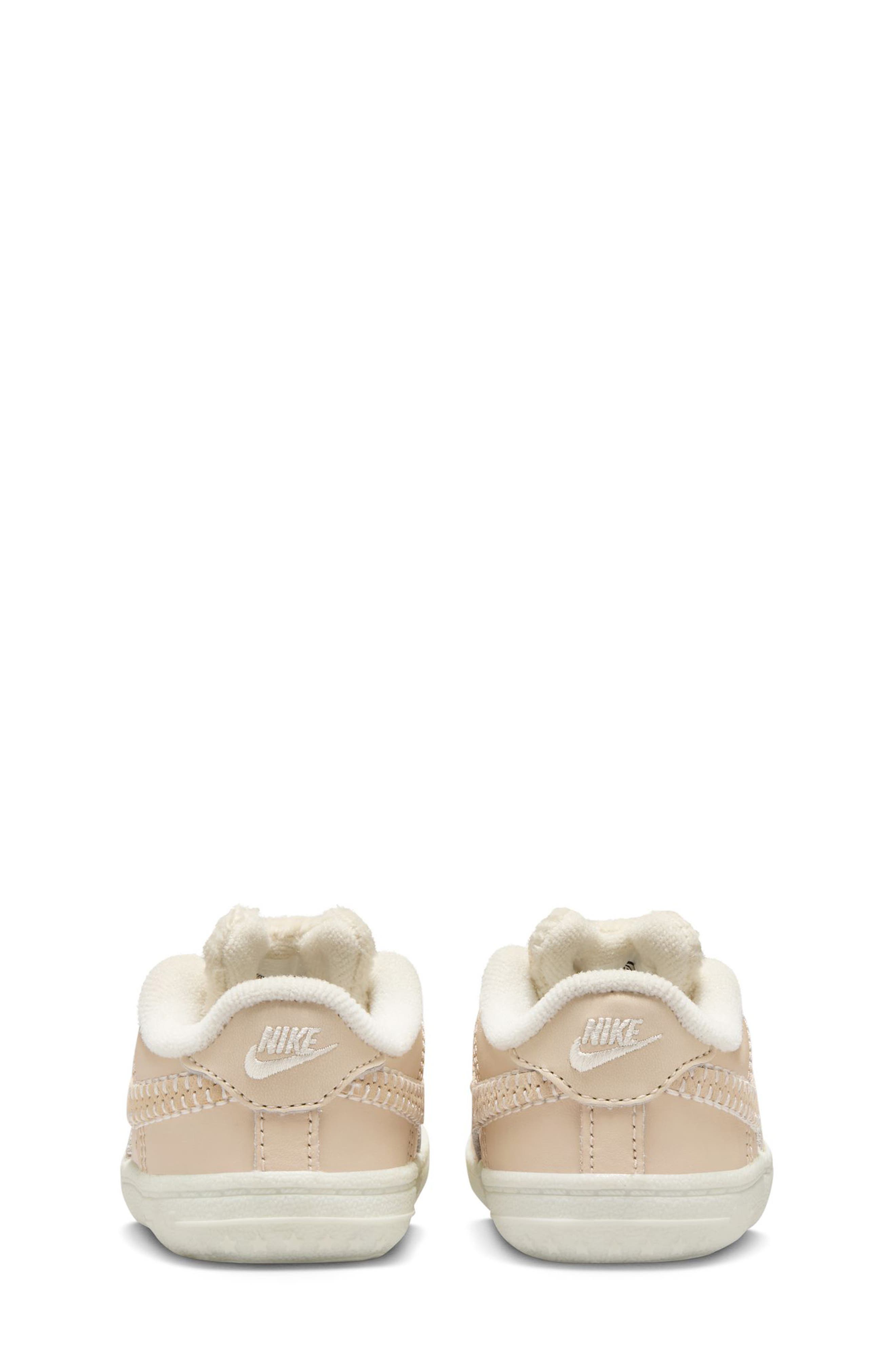 Nike Force 1 SE Crib Shoe, Alternate, color, 