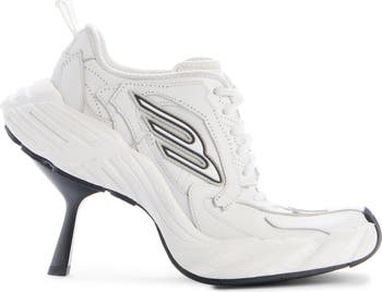 Monday Sneaker Pump