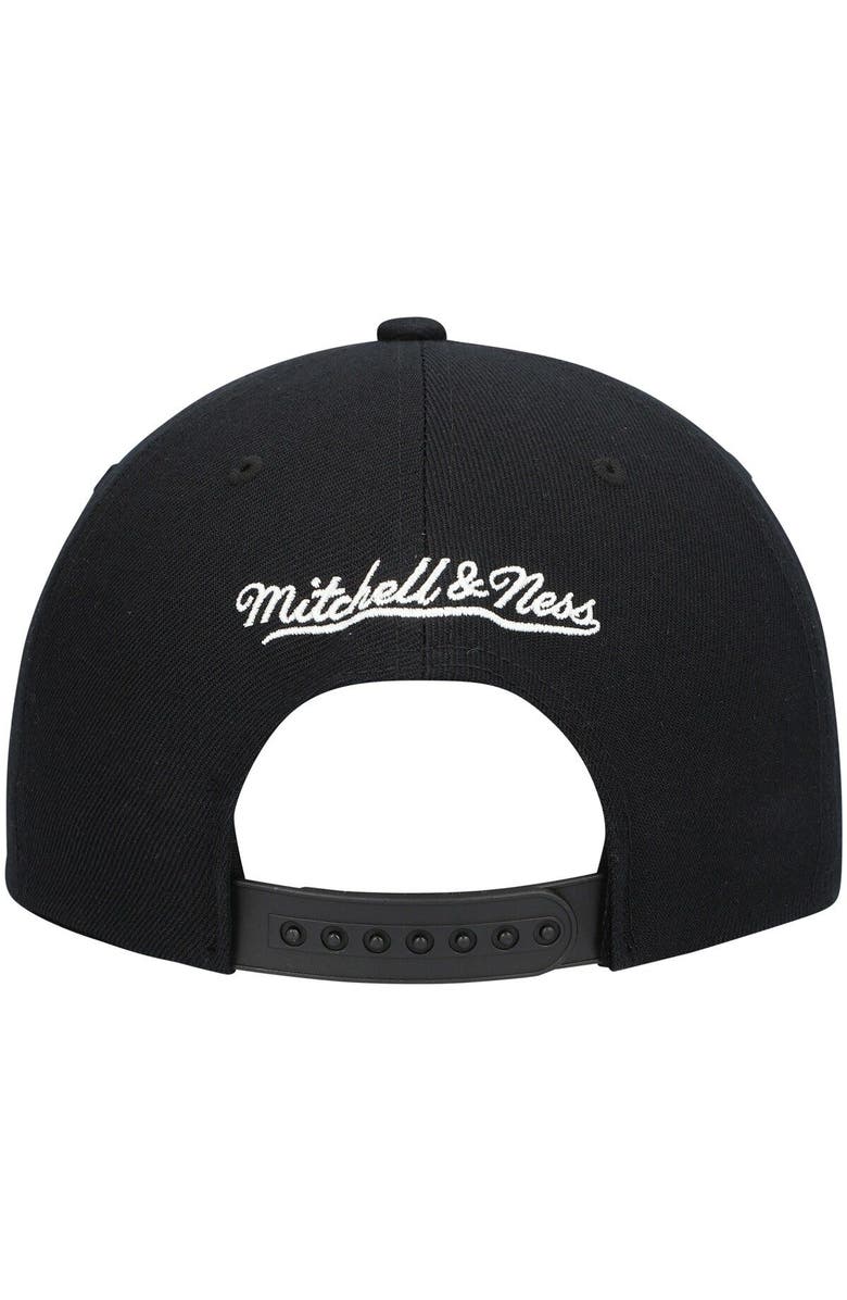Mitchell & Ness Men's Mitchell & Ness Black Memphis Grizzlies Hardwood Classics Script 2.0 Snapback Hat, Alternate, color, Black