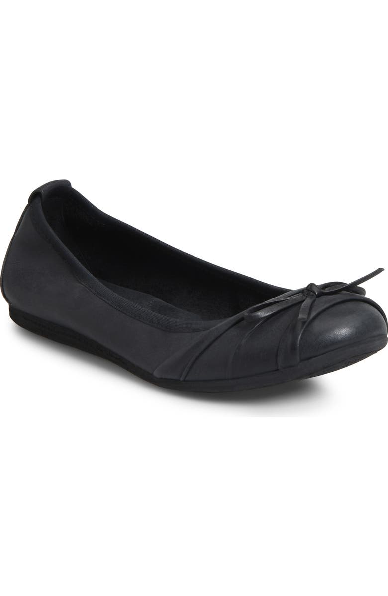 Børn Chelan Ballet Flat, Main, color,
