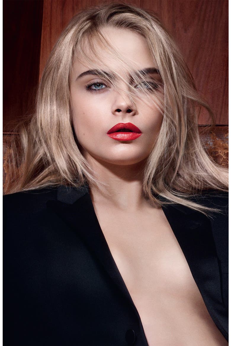 'Kiss & Love - Rouge Pur Couture' Collectors Lip Color (Limited Edition), Alternate, color, 01 LE ROUGE