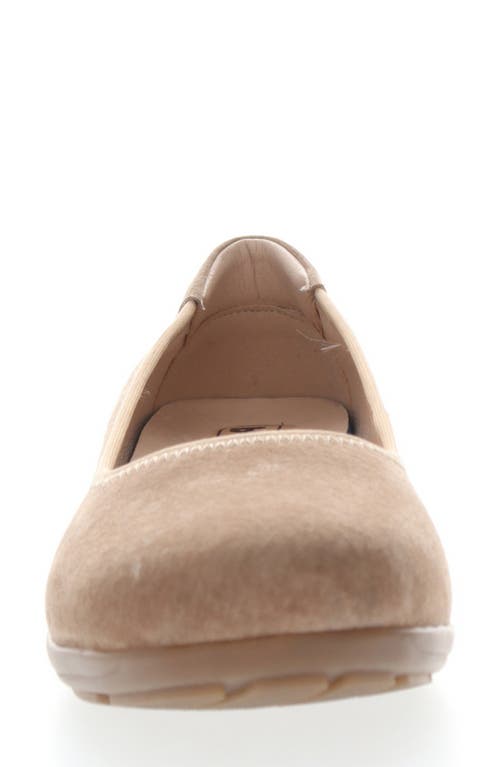 Propét Yara Womens Leather Slip On Wedge Heels In Natural Buff Suede