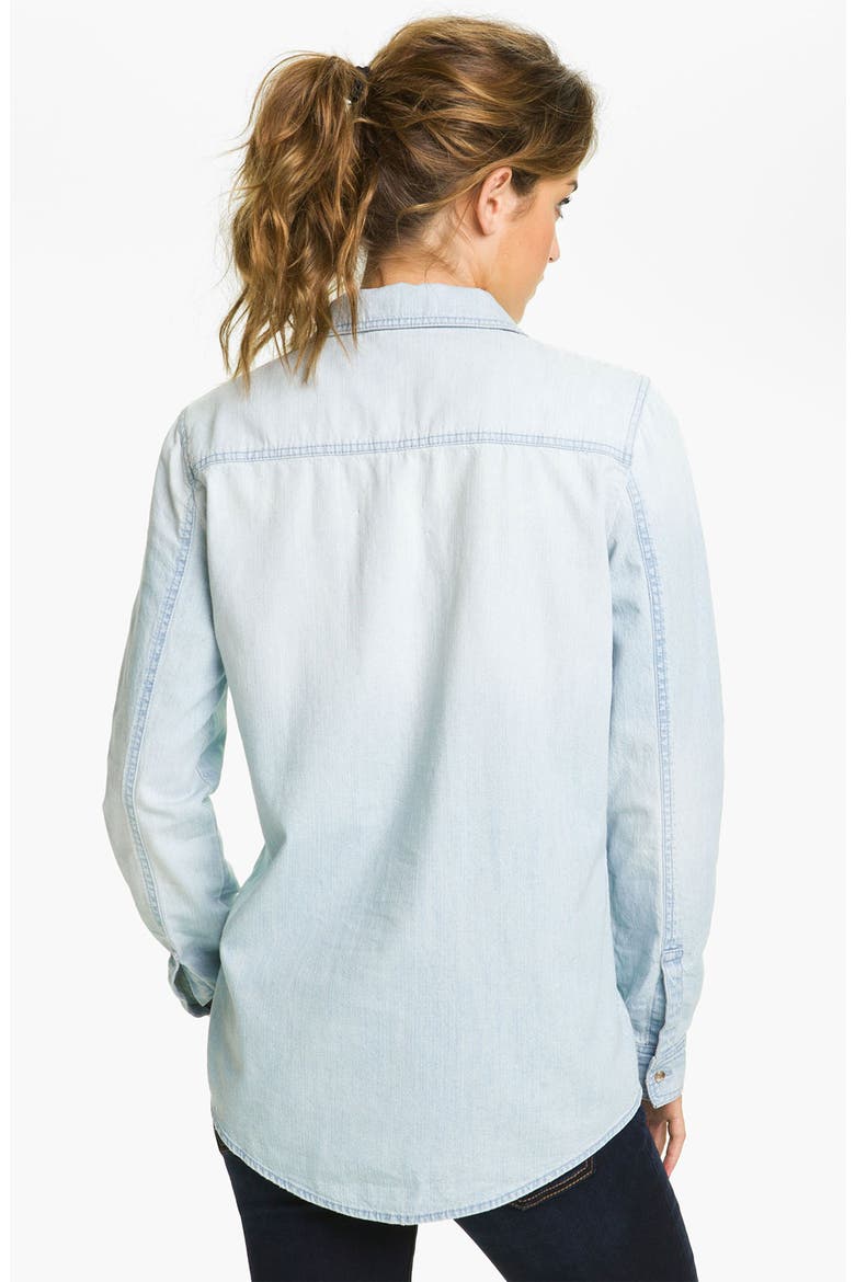 Chambray Boyfriend Shirt, Alternate, color, LIGHT WASH